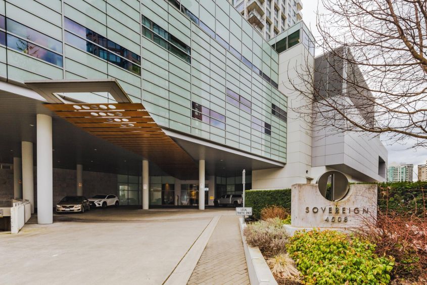 Sovereign - 4508 Hazel St, Burnaby, BC, For Rent