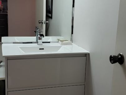 2072-purcell-way-north-vancouver-bc-v7j-3k3-2