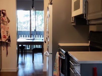 2072-purcell-way-north-vancouver-bc-v7j-3k3-2