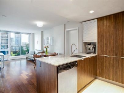 517-1088-richards-street-vancouver-bc-v6b0j8-2