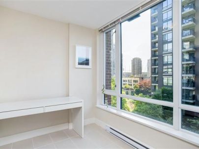 517-1088-richards-street-vancouver-bc-v6b0j8-2