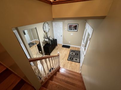 803-eighteenth-street-new-westminster-bc-v3m-6w8-2