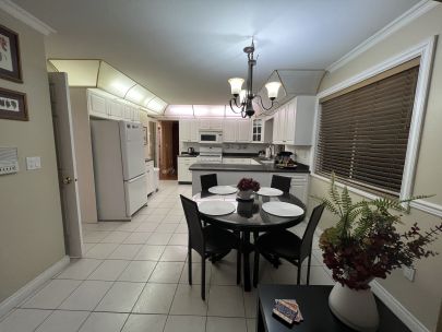 803-eighteenth-street-new-westminster-bc-v3m-6w8-2