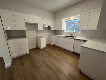 3275 VICTORIA DR, VANCOUVER BC V5N 4M3