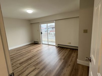 water-and-electricity-included-6009-argyle-st-vancouver-bc-v5p-3j9-canada