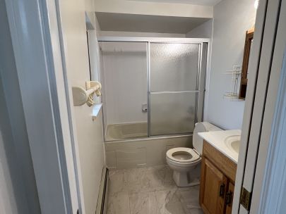 water-and-electricity-included-6009-argyle-st-vancouver-bc-v5p-3j9-canada