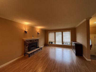 15310-85a-ave-surrey-bc-v3s-6j4-3