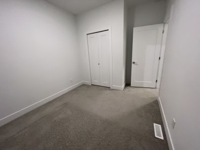 30-8140-166-st-surrey-british-columbia-v4n6w1-2