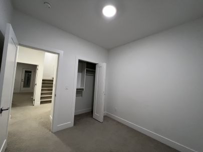 30-8140-166-st-surrey-british-columbia-v4n6w1-2