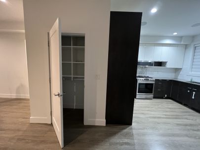 30-8140-166-st-surrey-british-columbia-v4n6w1-2