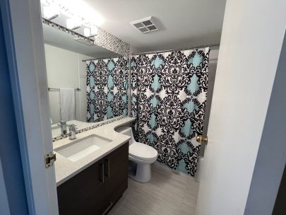 1155-homer-st-1703-vancouver-bc-v6b-5t5-canada-2