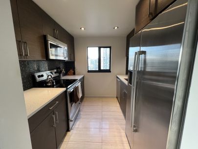 1155 Homer St #1703, Vancouver, BC V6B 5T5, Canada