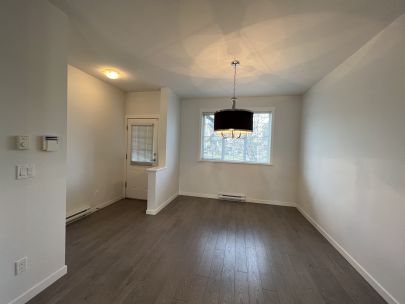 89-14838-61-ave-surrey-bc-v3s-2p9-2