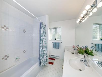 406-13680-84-avenue-surrey-british-columbia-v3w0t6-2