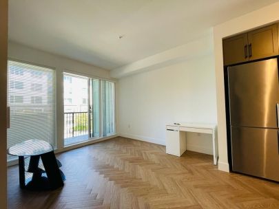 305-9228-slopes-mews-burnaby-bc-v5a-0e9-2