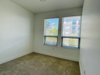 305-9228-slopes-mews-burnaby-bc-v5a-0e9-2