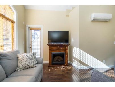 8288-207a-st-langley-twp-bc-v2y-0l2-canada-2