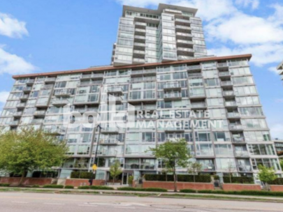 central-305-1618-quebec-street