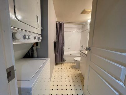 320-528-rochester-ave-coquitlam-british-columbia-v3k7a5-2