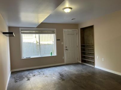 9971-120a-st-surrey-bc-v3v4j2-2