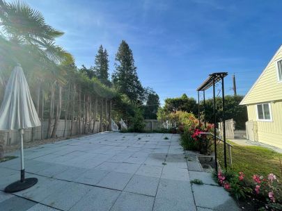 1819-inglewood-ave-west-vancouver-bc-v7v1y8-2