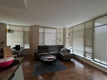 305-4250-dawson-st-burnaby-bc-v5c-4b1-2