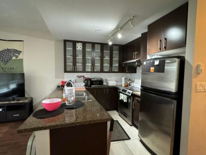 305-4250-dawson-st-burnaby-bc-v5c-4b1-2