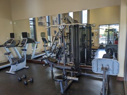 305-4250-dawson-st-burnaby-bc-v5c-4b1-2