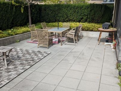 305-4250-dawson-st-burnaby-bc-v5c-4b1-2