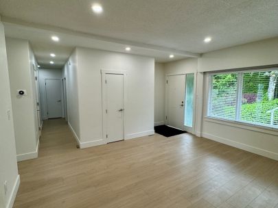 5790-halifax-st-burnaby-bc-v5b2p3-upper-unit