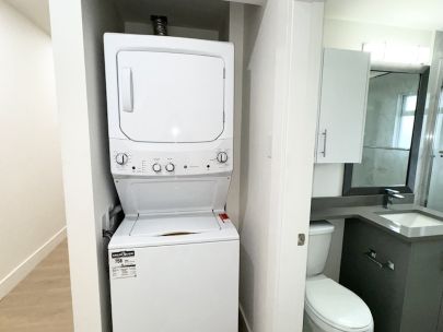 5790-halifax-st-burnaby-bc-v5b2p3-upper-unit