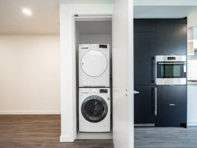 512-210-east-5th-ave-vancouver-bc-v5t-ok1-2