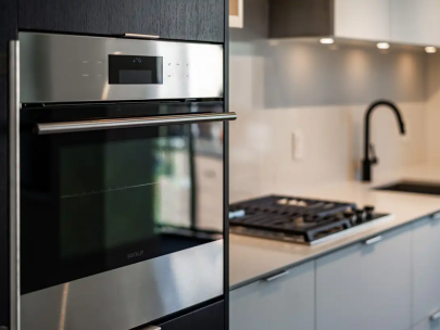 512-210-east-5th-ave-vancouver-bc-v5t-ok1-2