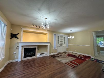 19471-66a-avenue-surrey-bc-v4n-0c3-2