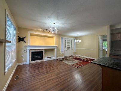 19471-66a-avenue-surrey-bc-v4n-0c3-2