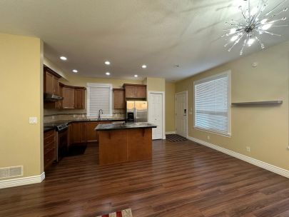 19471-66a-avenue-surrey-bc-v4n-0c3-2