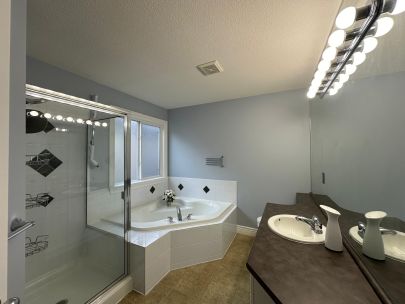 19471-66a-avenue-surrey-bc-v4n-0c3-2