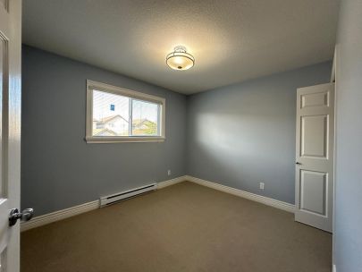 19471-66a-avenue-surrey-bc-v4n-0c3-2