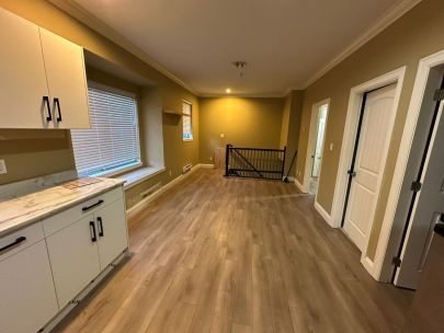 5966-131a-street-surrey-bc-v3x-0c3-2