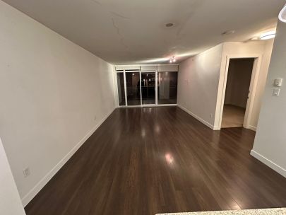 2108-608-belmont-street-new-westminister-british-columbia-v3m-0g8-2