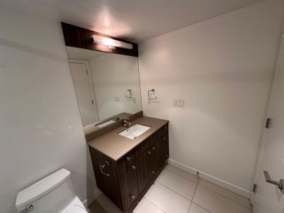 2108-608-belmont-street-new-westminister-british-columbia-v3m-0g8-2