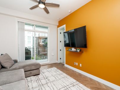 316-13929-105-boulevard-north-surrey-whalley-british-columbia-v3t-0r5-2