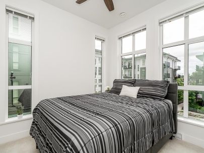 316-13929-105-boulevard-north-surrey-whalley-british-columbia-v3t-0r5-2