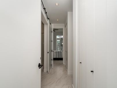 316-13929-105-boulevard-north-surrey-whalley-british-columbia-v3t-0r5-2