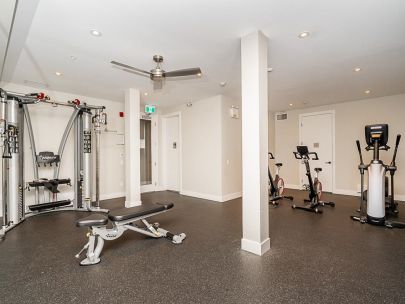 316-13929-105-boulevard-north-surrey-whalley-british-columbia-v3t-0r5-2