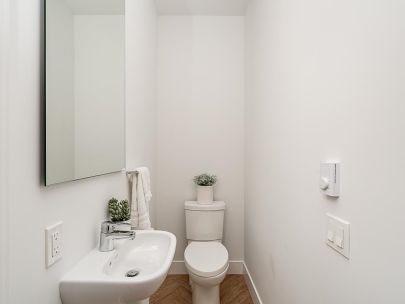 316-13929-105-boulevard-north-surrey-whalley-british-columbia-v3t-0r5-2