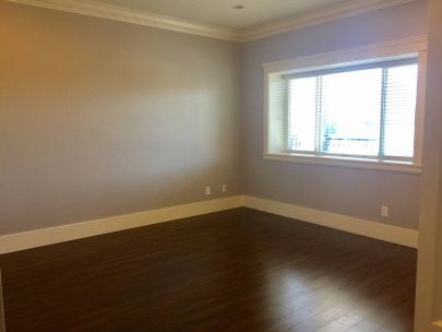 3-br-family-home-main-house-at-victoria-fraserview-for-rent