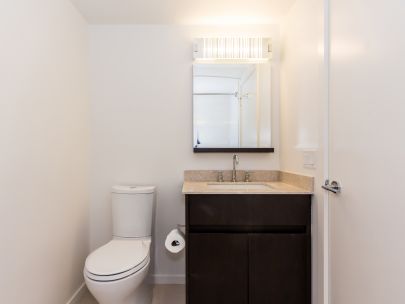 bright-2-bed2bath-for-rent-at-brighouse-richmond