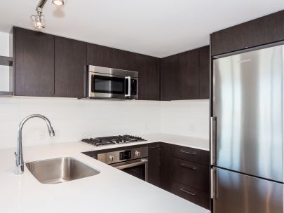 bright-2-bed2bath-for-rent-at-brighouse-richmond