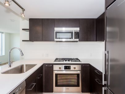 bright-2-bed2bath-for-rent-at-brighouse-richmond